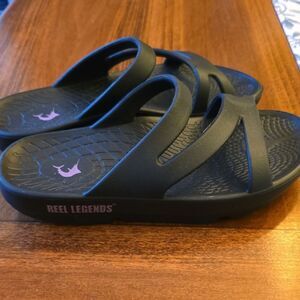 Reel Legends Black Slide Sandals